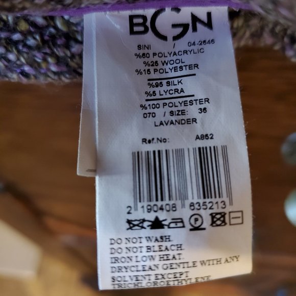 Suit - Picture 6 of 8